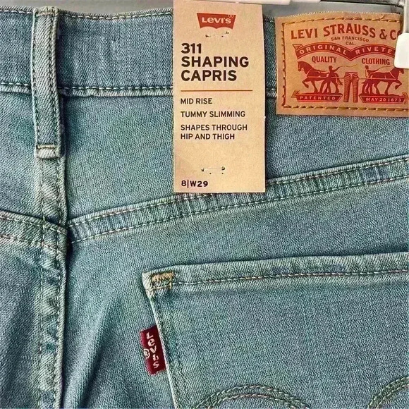 Levi's 311 Shaping Skinny Capris Jeans Light Blue Women's Size 8 Tummy Slimming - Picture 5 of 5